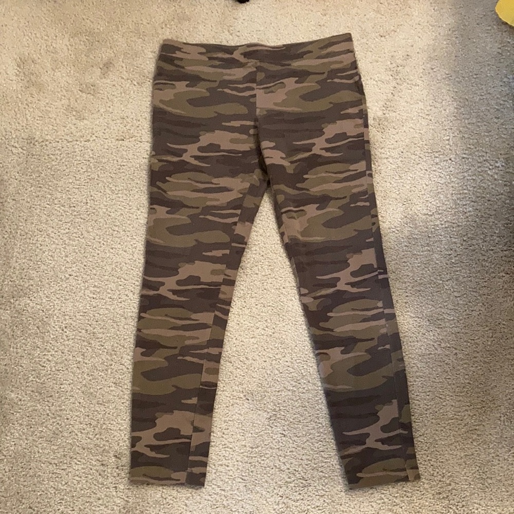 Express Camo Leggings